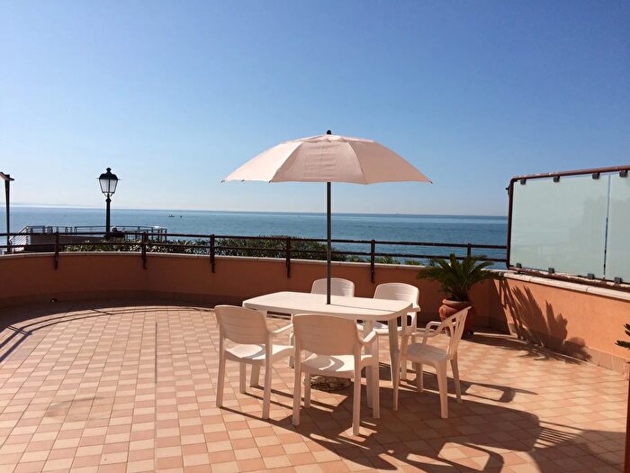 Appartamento trilocale in affitto in Grado