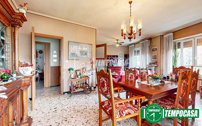 Appartamento trilocale in vendita in Via Fiume, Alessandria