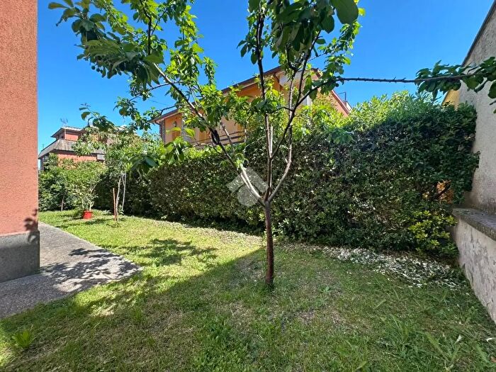 Appartamento bilocale in vendita in Via Desio, Roma