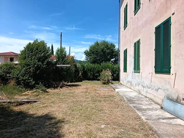 Appartamento quadrilocale in vendita in Lucca