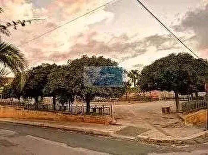 Appartamento trilocale in affitto in Noto