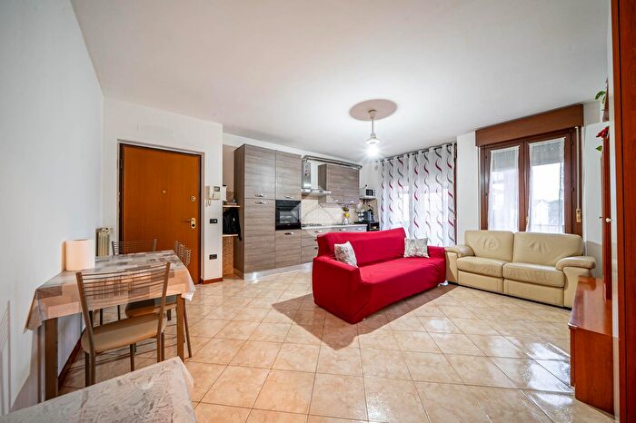 Appartamento trilocale in vendita in Via Alpone, Monteforte DAlpone