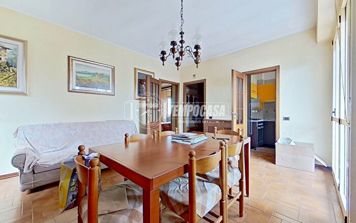 Appartamento trilocale in vendita in Via Santa Margherita, Lissone