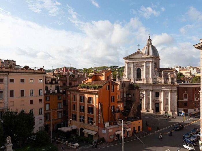 Appartamento trilocale in affitto in Piazza della Chiesa Nuova, Piazza Navona, Roma