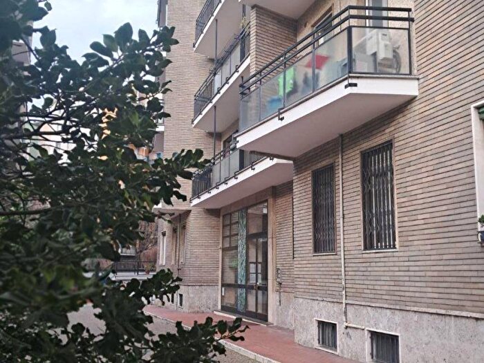 Appartamento bilocale in affitto in Via Alberto Caroncini, Lodi Brenta, Milano