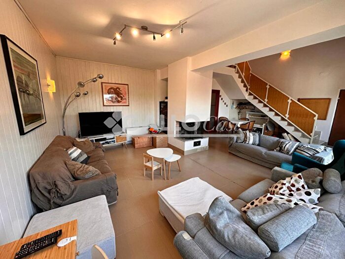 Casa con 6 locali in vendita in Via delle Ville Spezzano della Sila, Spezzano Della Sila