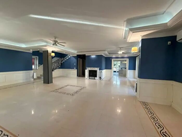 Casa con 6 locali in vendita in Via Staffetta, Giugliano In Campania