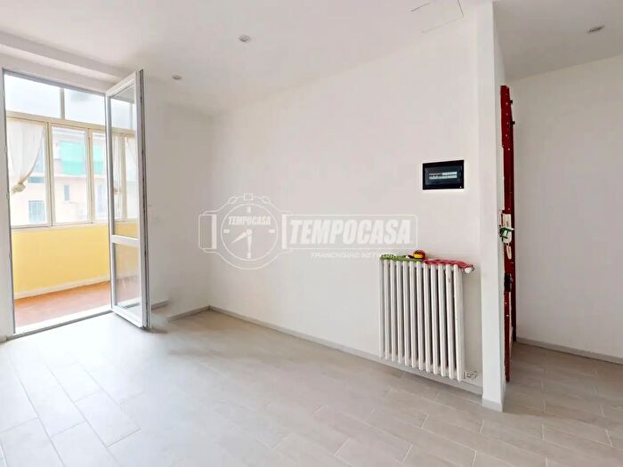 Appartamento bilocale in vendita in Via Romagnano, Torino