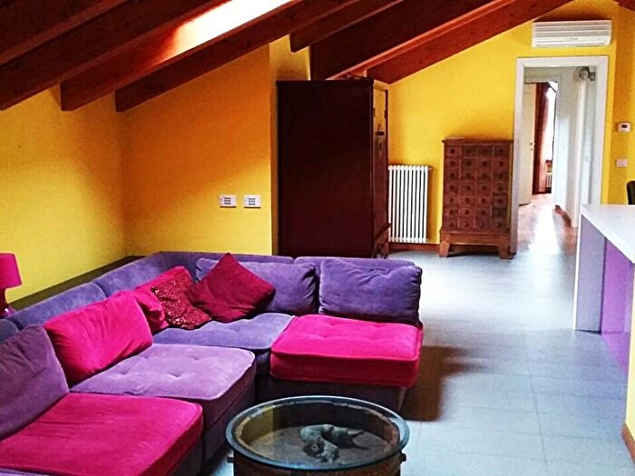 Casa trilocale in affitto in Via Don Luigi Sturzo, Parco, Monza