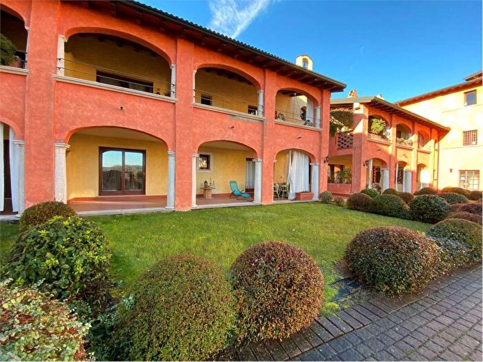 Appartamento trilocale in affitto in Via Macesina, Bedizzole