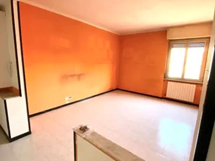 Appartamento trilocale in vendita in Via degli Umiliati, Milano