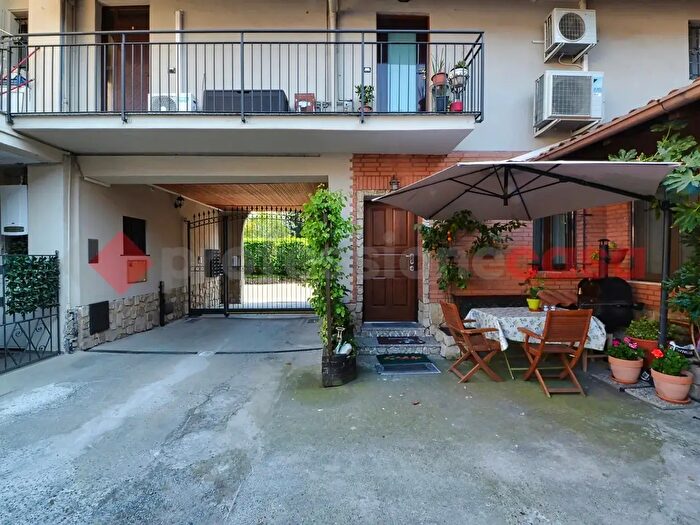 Appartamento trilocale in vendita in Via Valassina, Paderno Dugnano