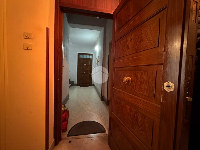 Appartamento quadrilocale in vendita in Via F d Guerrazzi, Palermo