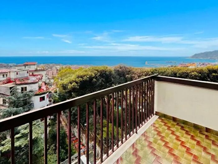 Appartamento quadrilocale in vendita in Salerno