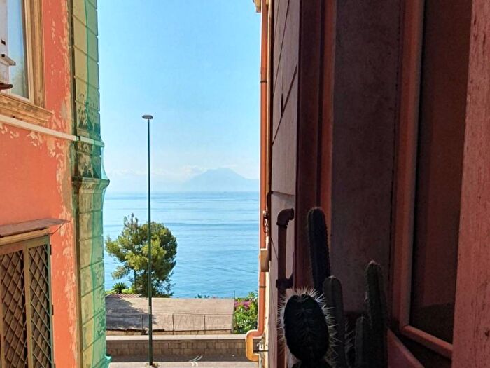 Appartamento bilocale in affitto in Posillipo, Napoli