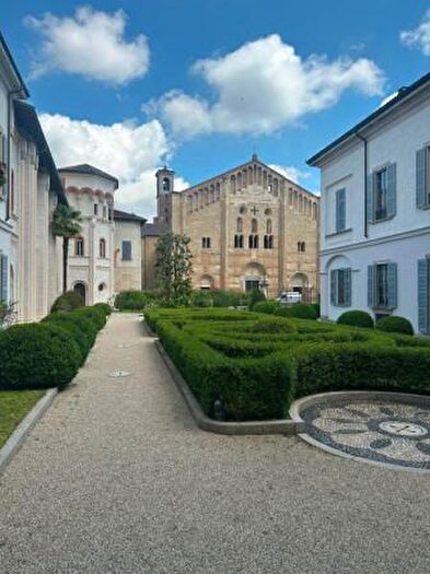 Appartamento trilocale in vendita in Via della Rocchetta, Pavia