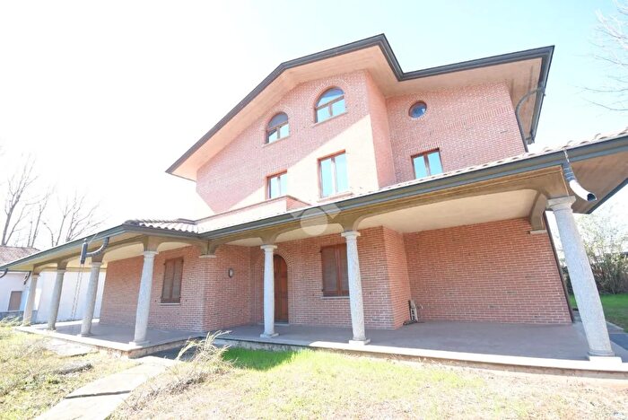 Casa con 5 locali in vendita in Via Arno, Seveso