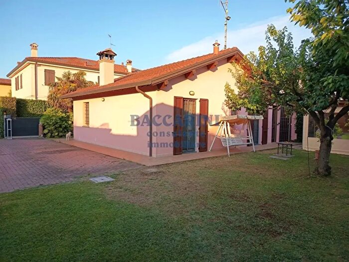 Casa trilocale in vendita in Via Casale M, Faenza