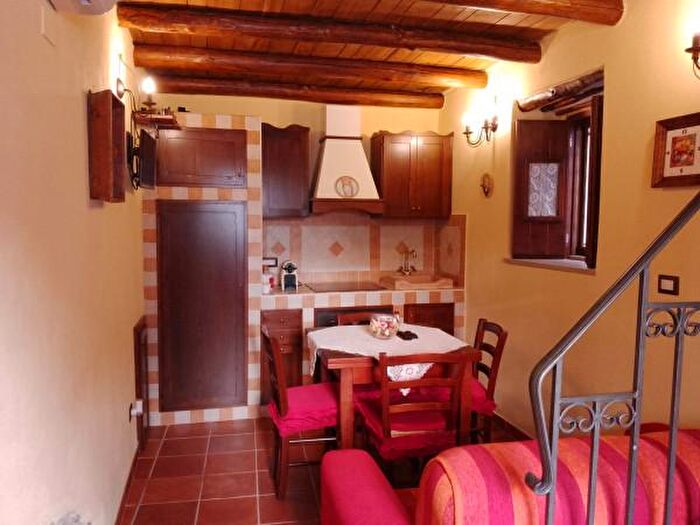 Casa bilocale in vendita in Via Giuseppe Garibaldi, Brolo