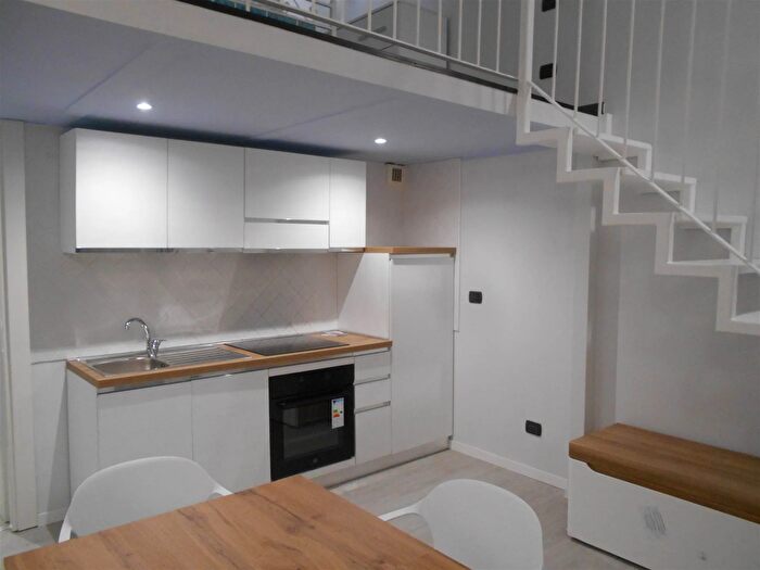 Appartamento bilocale in vendita in Via Saponaro, Milano