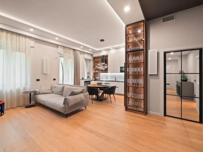 Appartamento quadrilocale in vendita in Verona