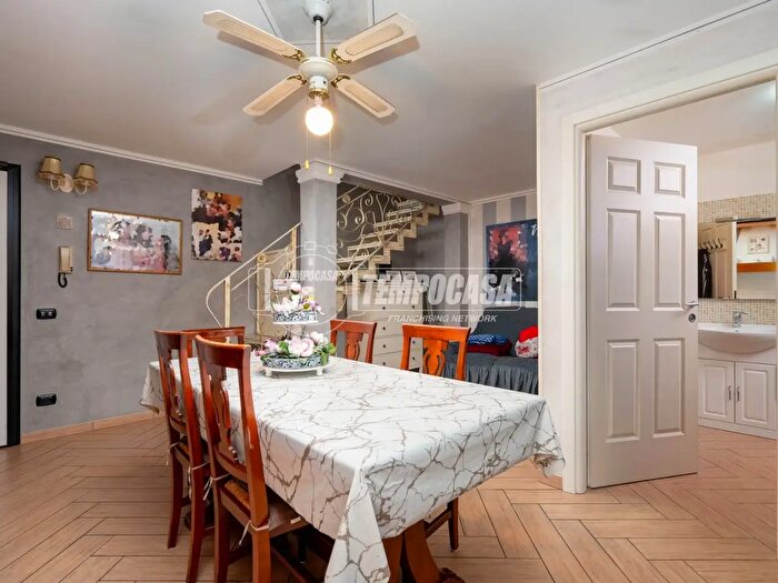 Appartamento trilocale in vendita in Via Imre Nagy, Reggio Emilia