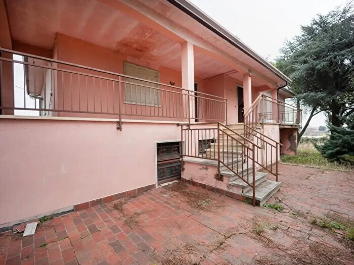 Casa con 5 locali in vendita in Via Tiro a Segno, Cologna Veneta