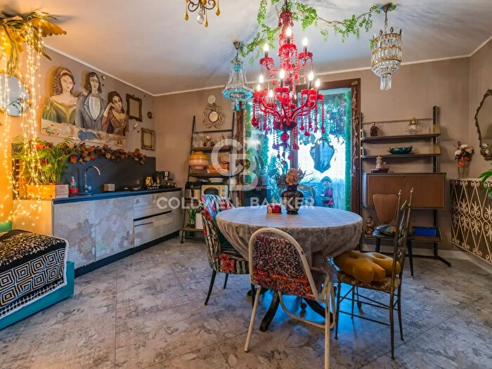 Appartamento quadrilocale in vendita in Via Montiano, Rimini