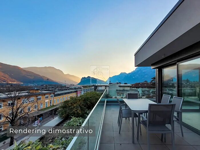 Appartamento trilocale in vendita in Arco