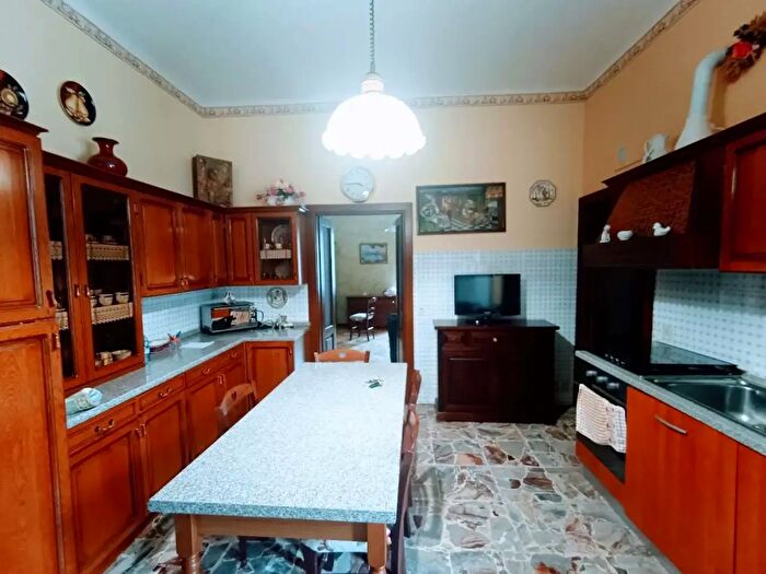 Appartamento con 5 locali in vendita in Piazza G Ciavez, Domodossola