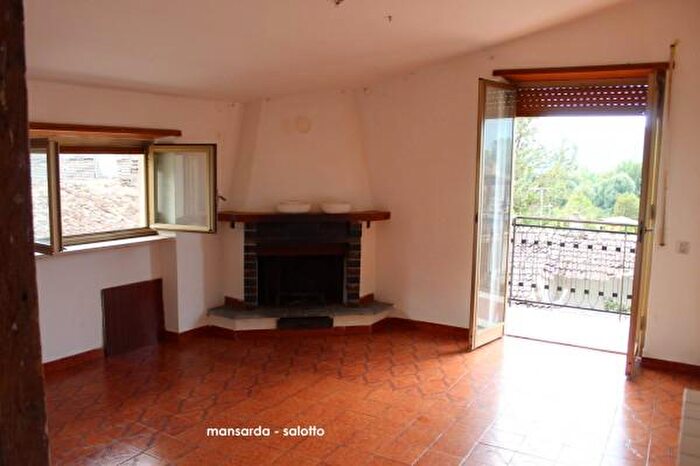 Appartamento quadrilocale in vendita in Via dellOspedale, Pizzoli