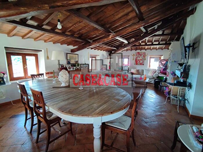 Appartamento quadrilocale in affitto in Spoleto