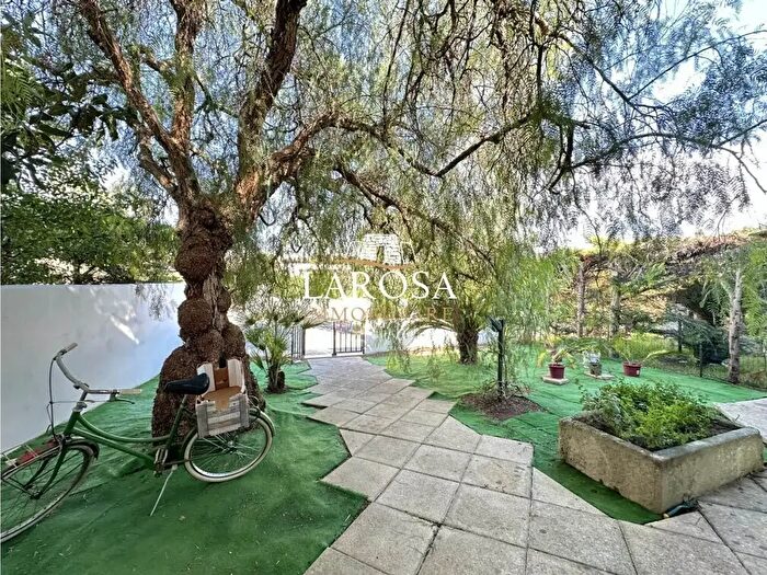 Casa quadrilocale in vendita in Strada Provinciale Eurogarden, Melendugno
