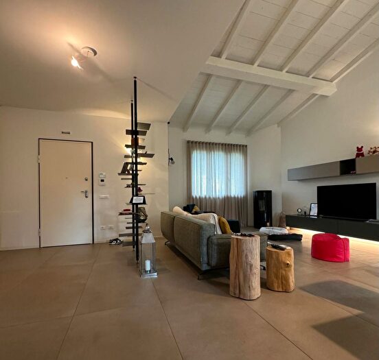 Casa con 5 locali in vendita in Capannori