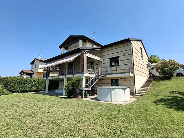 Casa con 6 locali in vendita in Strada Corte, Terruggia