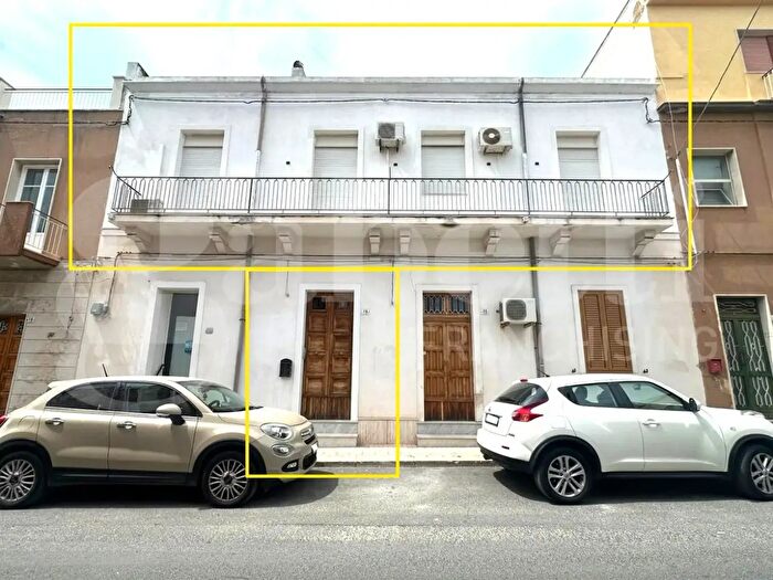 Casa quadrilocale in vendita in Via Dante, Avola