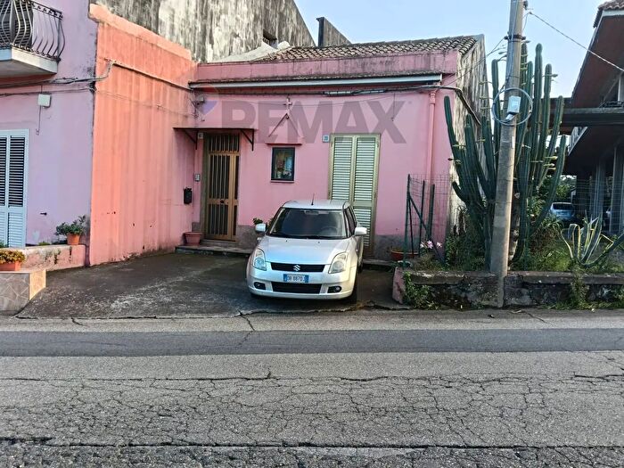 Casa quadrilocale in affitto in Via Pio XII, Giarre