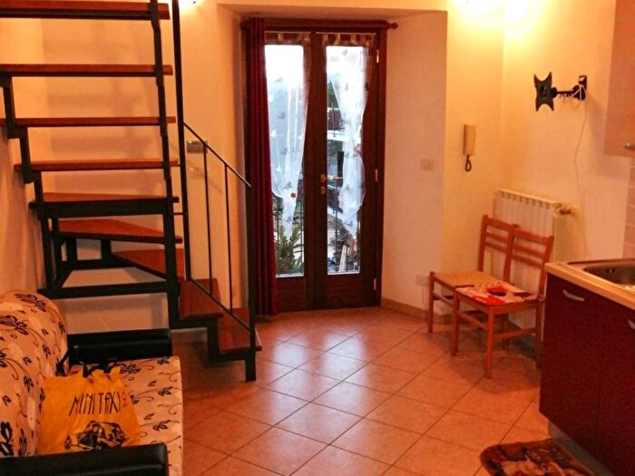 Appartamento bilocale in affitto in Via Famiglia Falconet, Centro, Frossasco