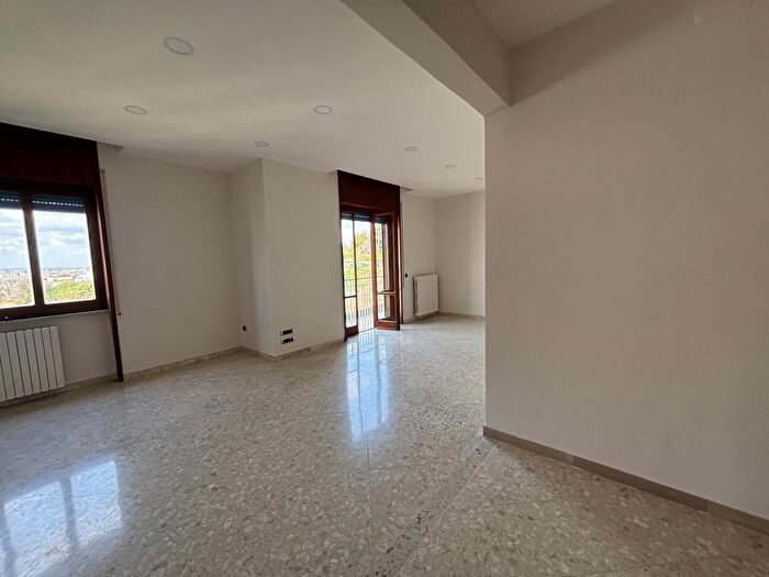 Appartamento con 5 locali in vendita in Via Cimaglia, Torre Del Greco