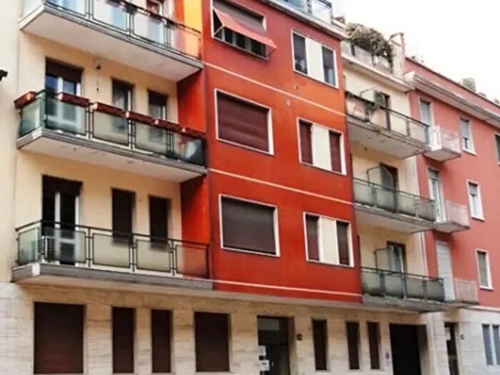 Appartamento bilocale in affitto in Via Caccialepori, Milano