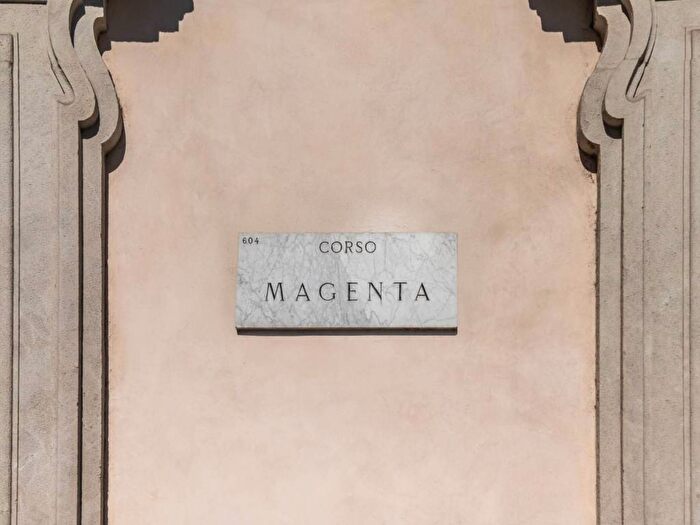 Appartamento quadrilocale in affitto in Corso Magenta, Vincenzo Monti, Milano