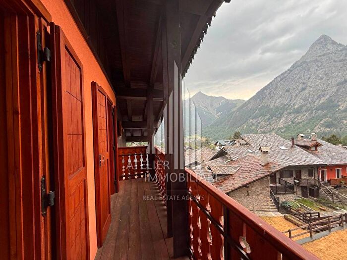 Appartamento con 5 locali in affitto in Via Val Sapin, Centro, Courmayeur