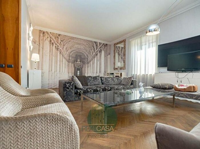 Casa quadrilocale in vendita in Viale Regina Giovanna Buenos Aires Venezia Municipio Milano Lombardia Italia, Milano