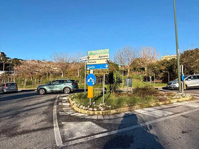 Appartamento bilocale in affitto in Via AgnanoAstroni, Bagnoli, Napoli