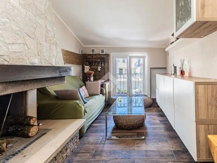 Appartamento trilocale in vendita in Strada Antica della Valle dei Santi, Capranica