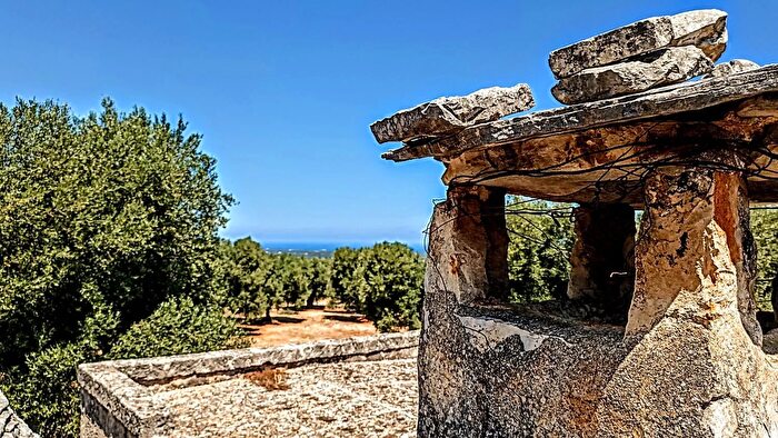 Casa con 17 locali in vendita in Fasano