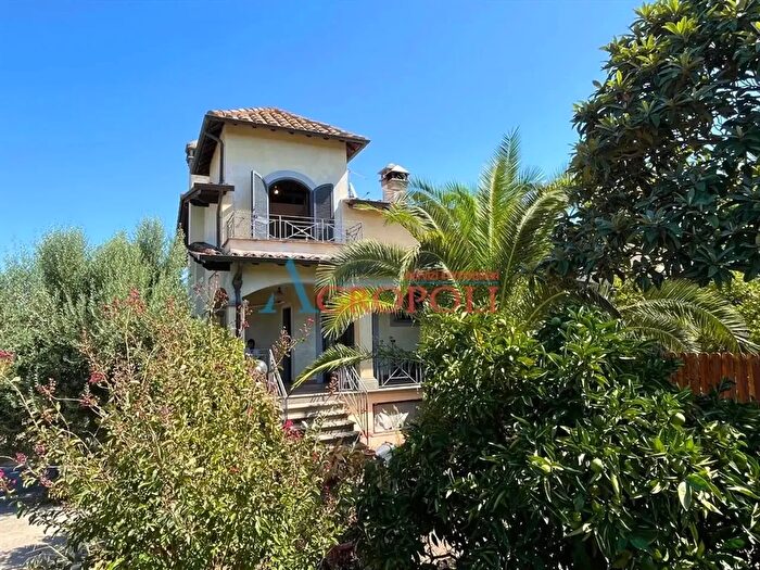 Casa con 5 locali in vendita in Via Anguillarese, Anguillara Sabazia