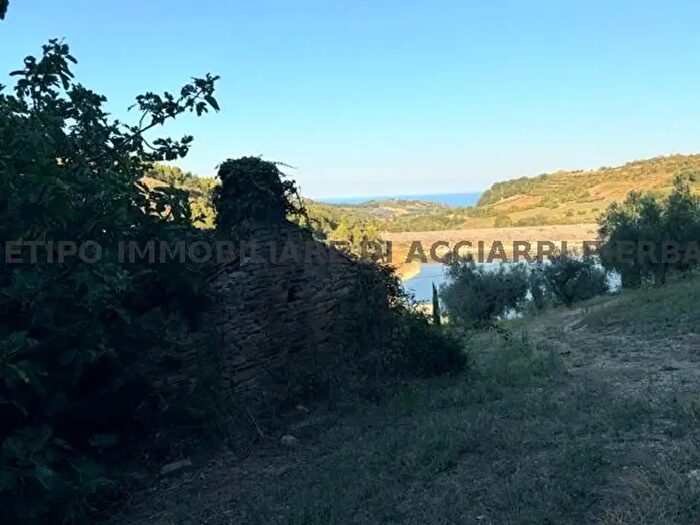 Casa trilocale in vendita in Montefiore Dell'Aso