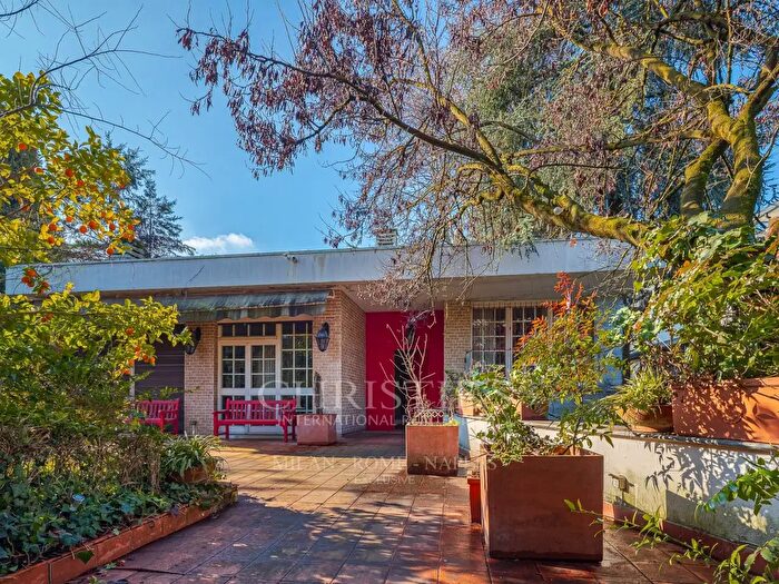 Casa con 16 locali in vendita in Via Palatino, Milano