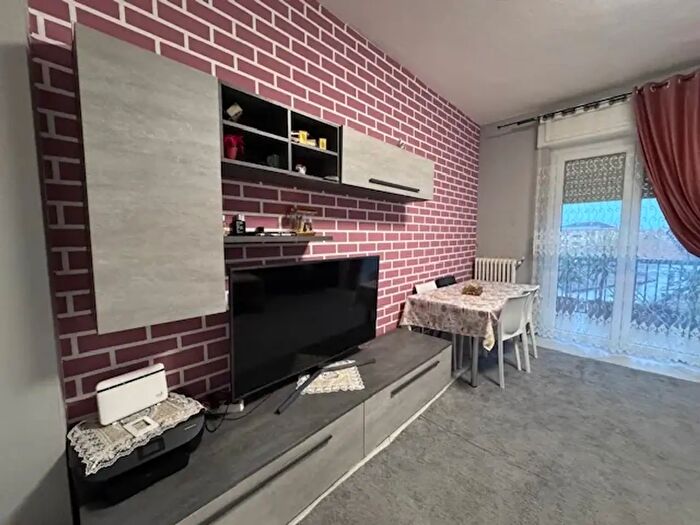 Appartamento quadrilocale in vendita in Corso Genova, Vigevano